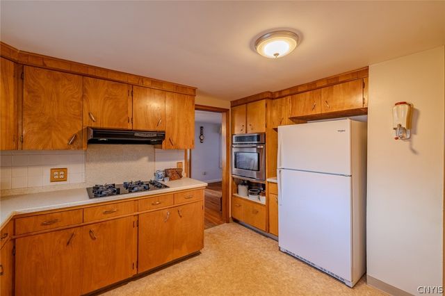 6286 Fly Road, Dewitt, NY 13057