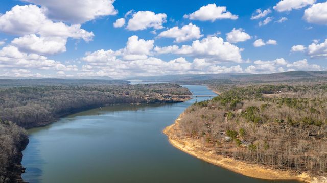 5 Bay Shore, Greers Ferry, AR 72067