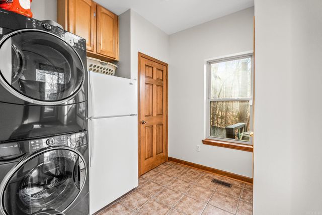 5 Bay Shore, Greers Ferry, AR 72067