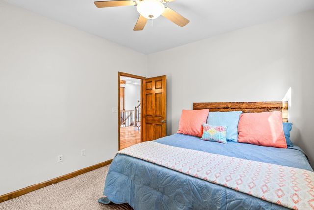 5 Bay Shore, Greers Ferry, AR 72067