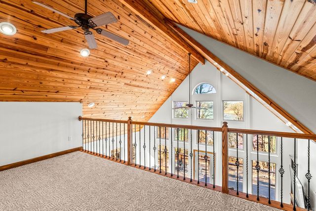 5 Bay Shore, Greers Ferry, AR 72067