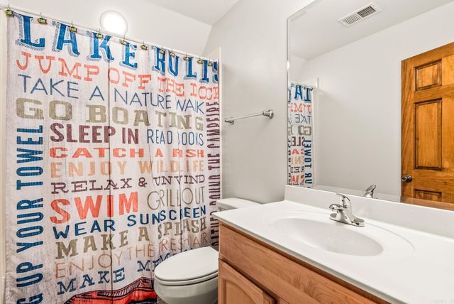 5 Bay Shore, Greers Ferry, AR 72067