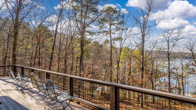5 Bay Shore, Greers Ferry, AR 72067