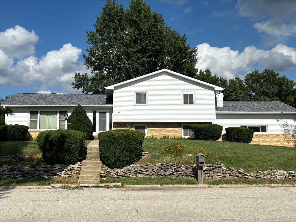 1101 Westview Drive, Creston, IA 50801