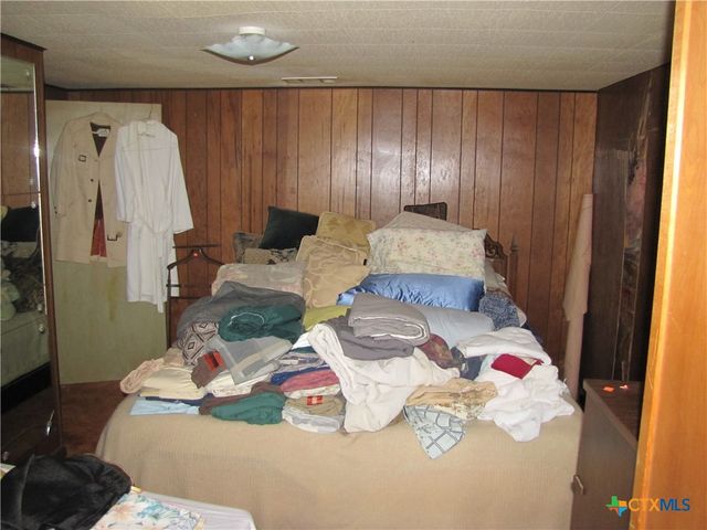 2807 Westview Drive, Canyon Lake, TX 78133