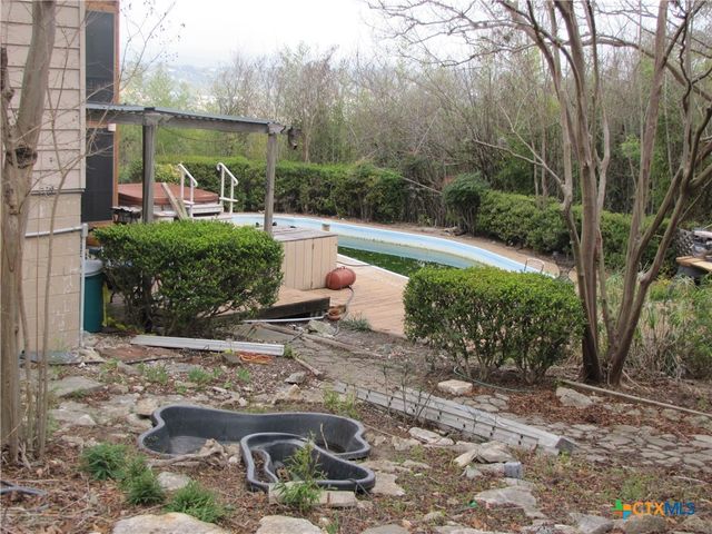 2807 Westview Drive, Canyon Lake, TX 78133