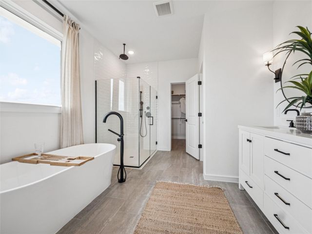 12811 Old Fashion Circle, Mont Belvieu, TX 77535