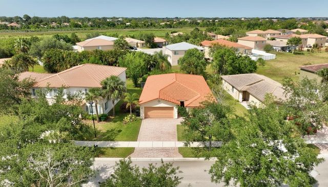 2064 Newport Isles Boulevard, Port St Lucie, FL 34953