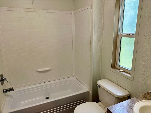 1522 16th St 5, Rockport, TX 78382