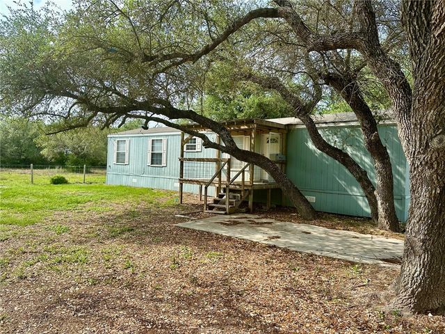 1522 16th St 5, Rockport, TX 78382
