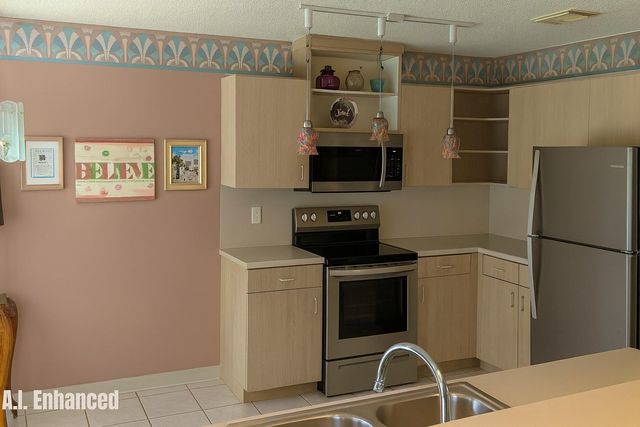 19101 NW 11th St, Pembroke Pines, FL 33029