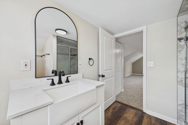 1599 Highland Parkway, Saint Paul, MN 55116