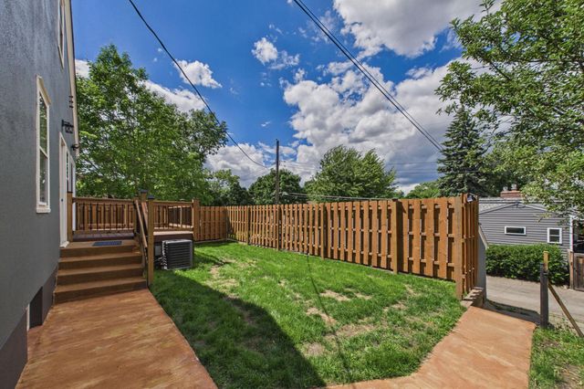 1599 Highland Parkway, Saint Paul, MN 55116