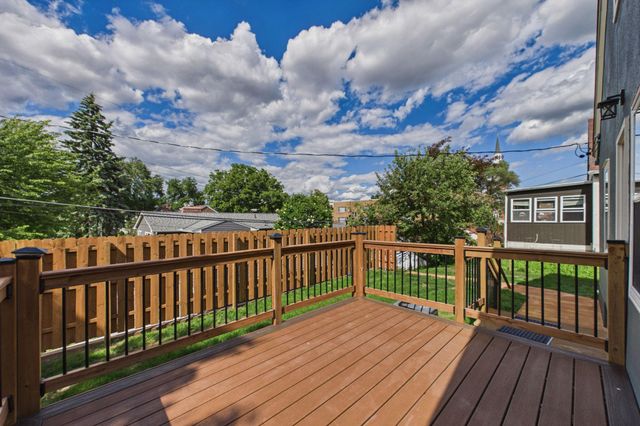 1599 Highland Parkway, Saint Paul, MN 55116