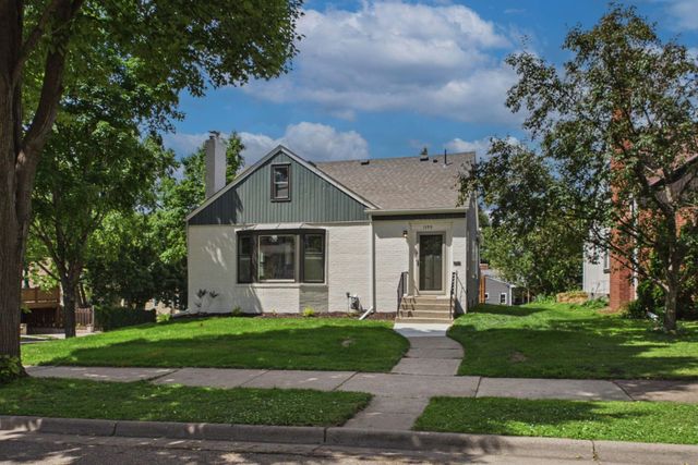 1599 Highland Parkway, Saint Paul, MN 55116