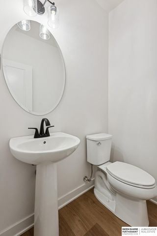 21420 Z Street, Elkhorn, NE 68022