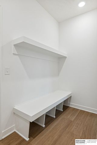 21420 Z Street, Elkhorn, NE 68022