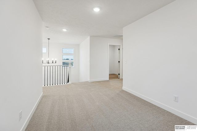 21420 Z Street, Elkhorn, NE 68022