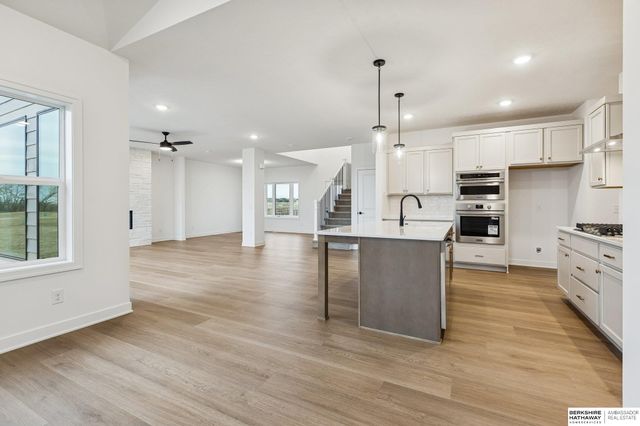 21420 Z Street, Elkhorn, NE 68022