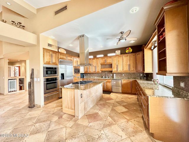 9760 E Spring Ridge Place, Tucson, AZ 85749