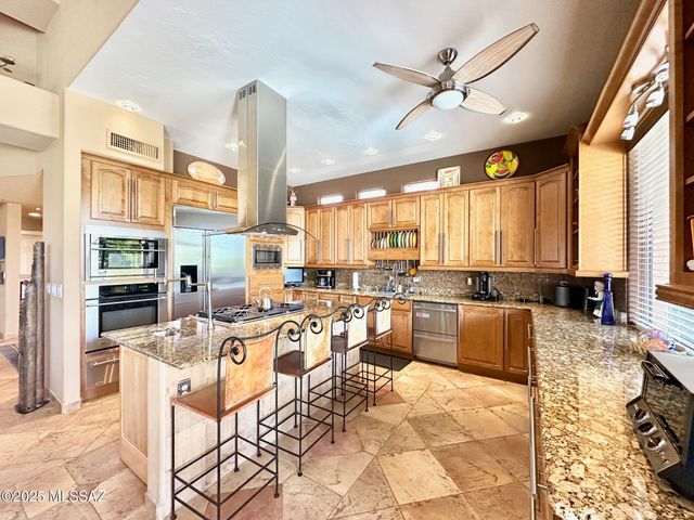 9760 E Spring Ridge Place, Tucson, AZ 85749