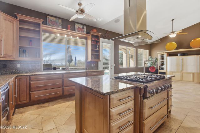 9760 E Spring Ridge Place, Tucson, AZ 85749