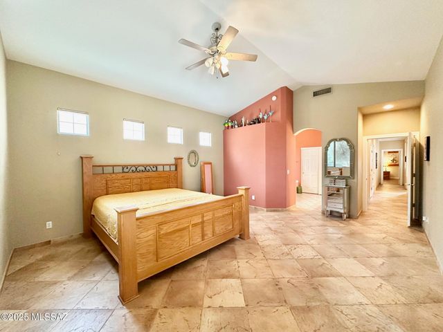 9760 E Spring Ridge Place, Tucson, AZ 85749