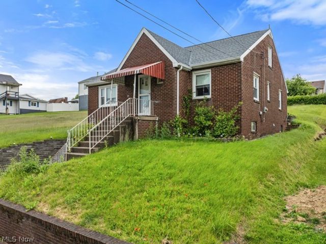 137 Oak Street, Weirton, WV 26062