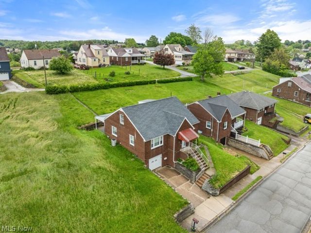 137 Oak Street, Weirton, WV 26062