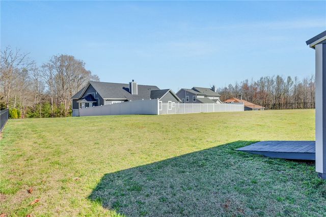 112 Lipizzaner Court, Pelzer, SC 29669