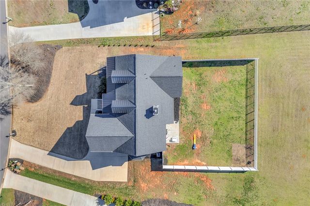 112 Lipizzaner Court, Pelzer, SC 29669