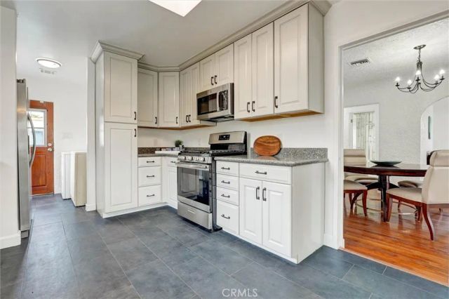 5723 Ensign, North Hollywood, CA 91601