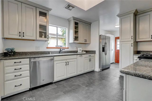 5723 Ensign, North Hollywood, CA 91601