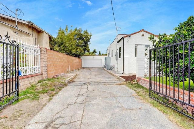 5723 Ensign, North Hollywood, CA 91601