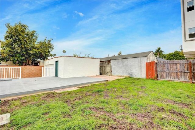 5723 Ensign, North Hollywood, CA 91601
