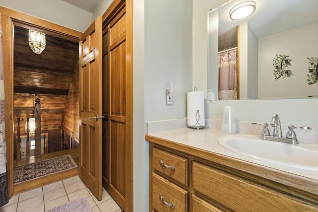 22 Country Lane, Berkley, MA 02779