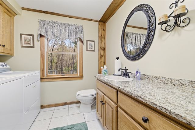 22 Country Lane, Berkley, MA 02779