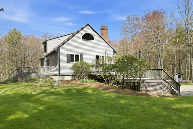 22 Country Lane, Berkley, MA 02779