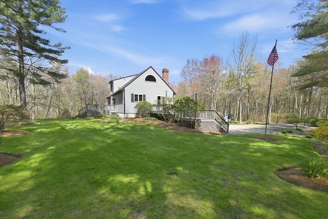 22 Country Lane, Berkley, MA 02779