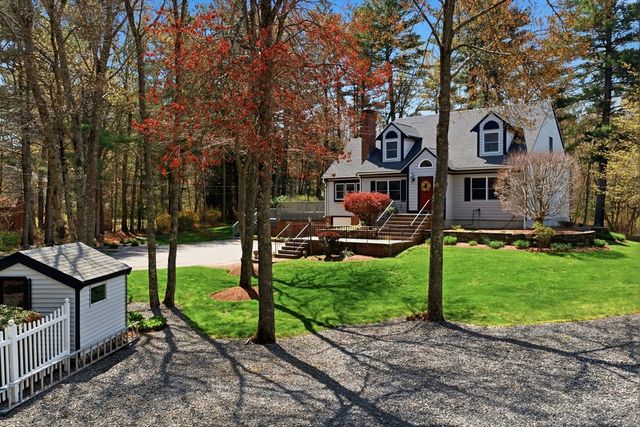 22 Country Lane, Berkley, MA 02779
