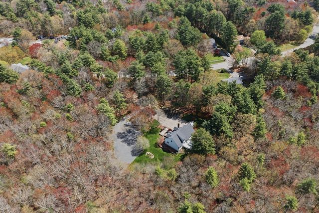 22 Country Lane, Berkley, MA 02779