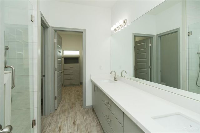 8726 Swan Lake Drive, Harlingen, TX 78552