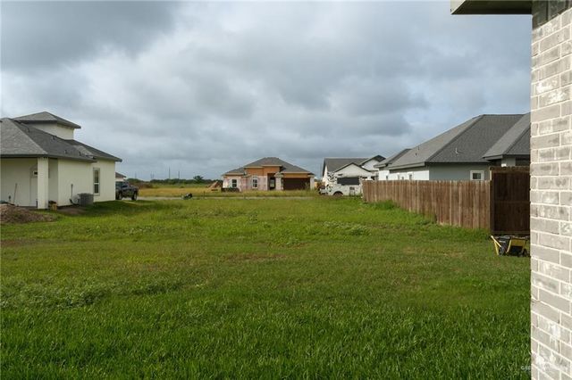 8726 Swan Lake Drive, Harlingen, TX 78552