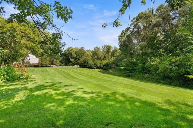6568 Crabapple Drive, Troy, MI 48098