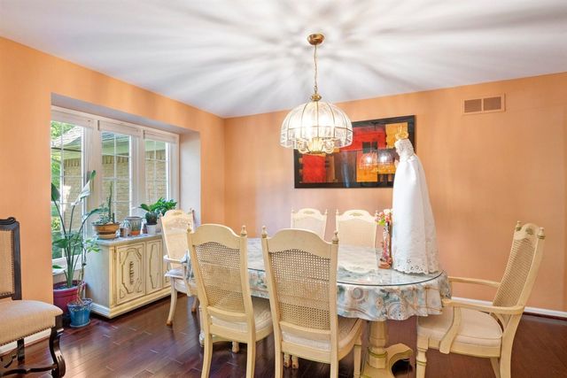 6568 Crabapple Drive, Troy, MI 48098