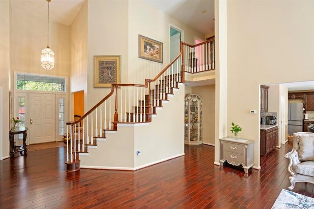 6568 Crabapple Drive, Troy, MI 48098