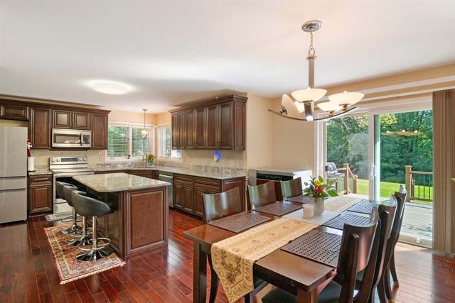 6568 Crabapple Drive, Troy, MI 48098