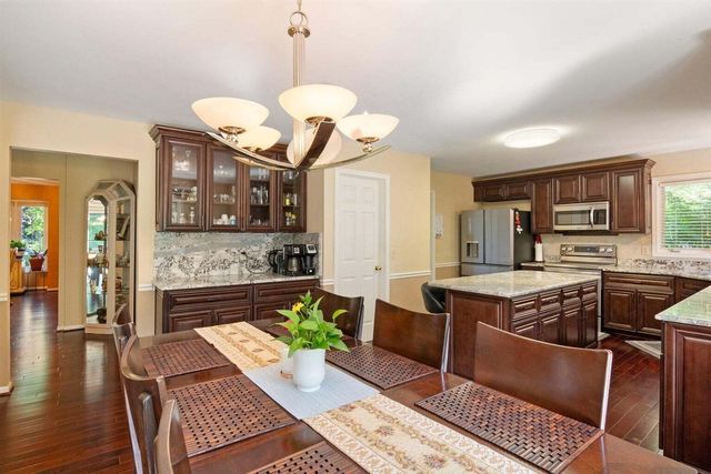 6568 Crabapple Drive, Troy, MI 48098