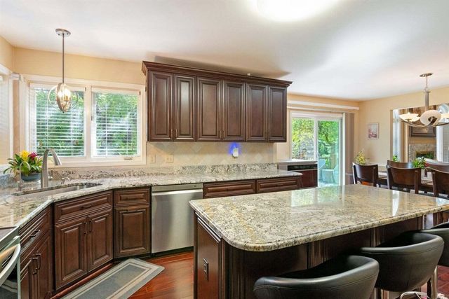 6568 Crabapple Drive, Troy, MI 48098