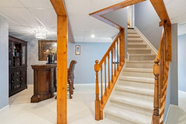 6568 Crabapple Drive, Troy, MI 48098